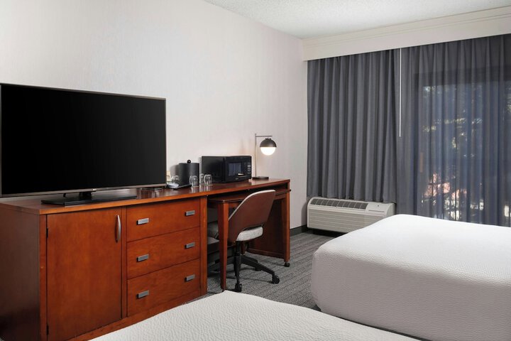 Room 15 of 41