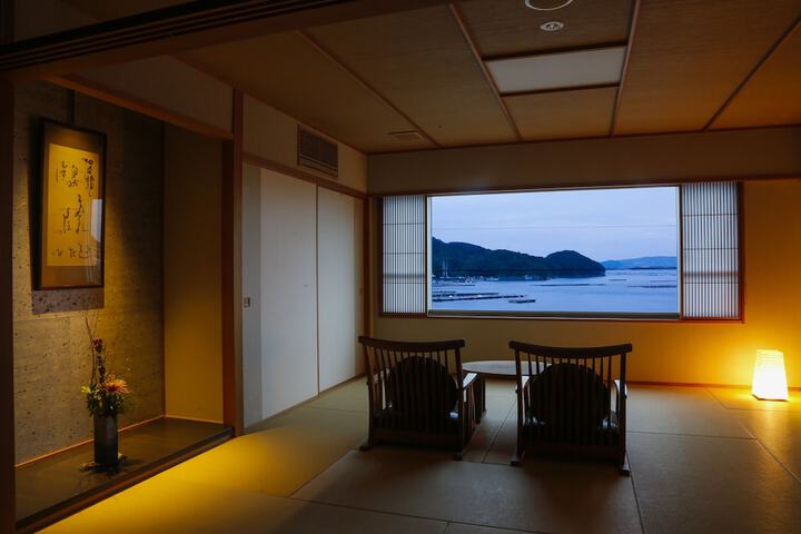 Room 6 of 70