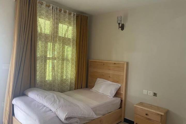 Room 21 of 26