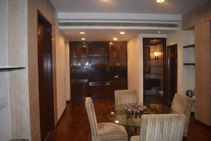 Room 14 of 33