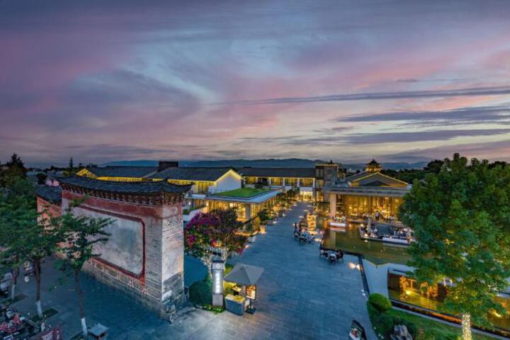 Hong Long Jing Hotel