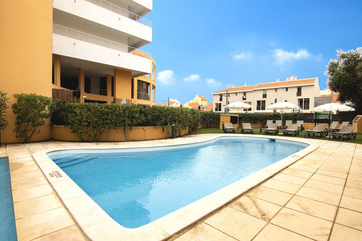 Hotel with Pool