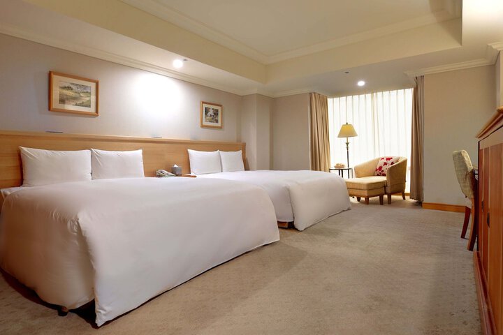 Room 14 of 42