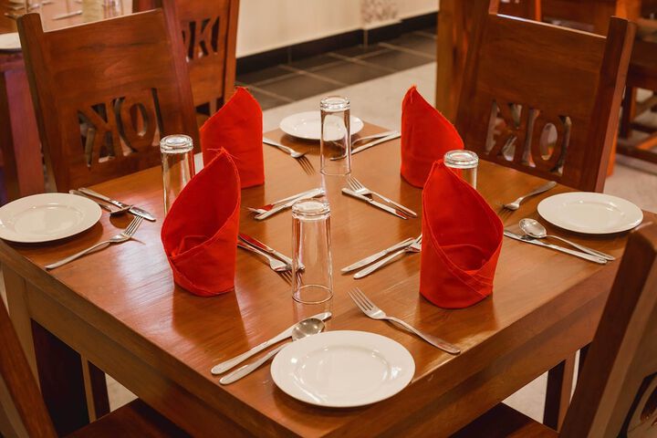 Dining 39 of 84