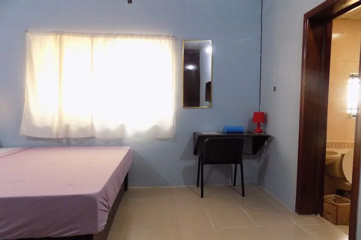 Room 28 of 46