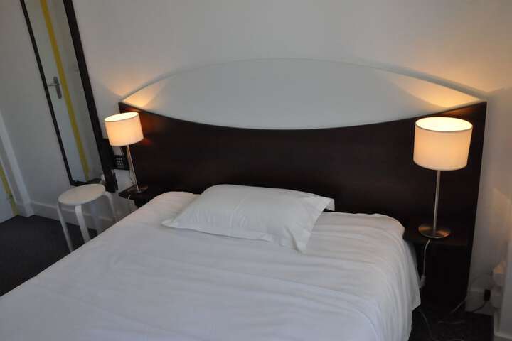 Room 38 of 98