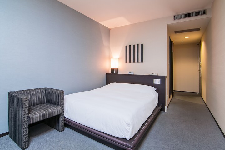 Room 7 of 51