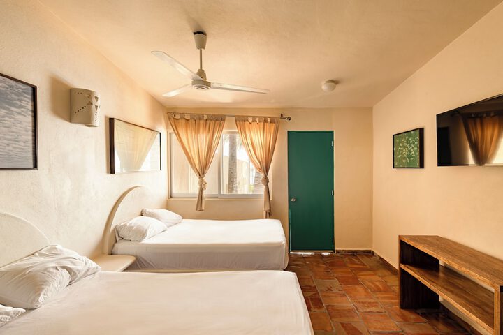 Room 12 of 56