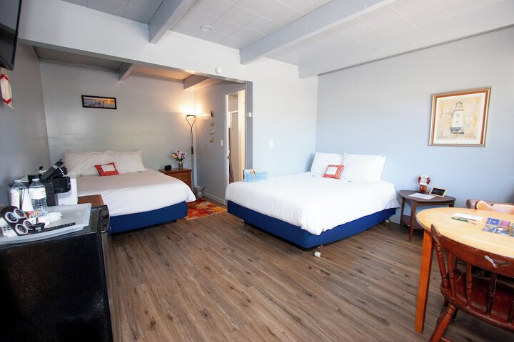 Room 8 of 53