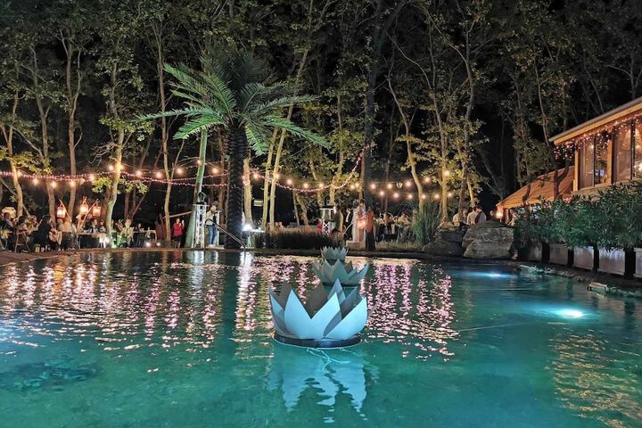 Pool 43 of 72