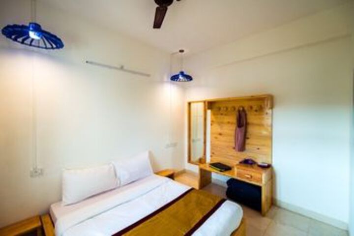 Room 18 of 67