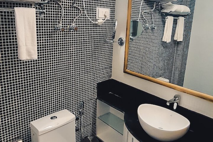 Room 14 of 23