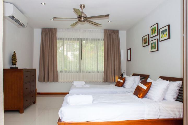 Room 6 of 64
