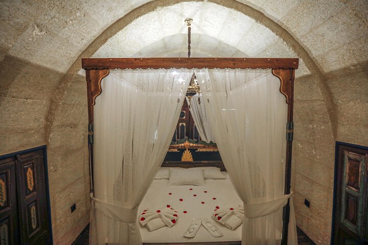 Room 16 of 75