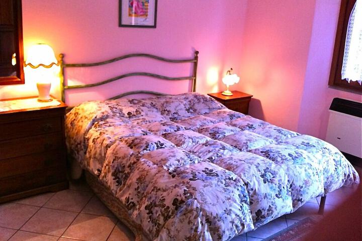 Room 3 of 49