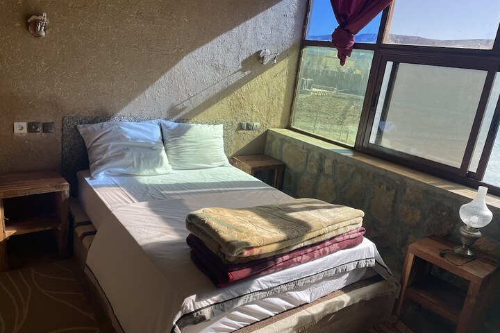 Room 5 of 36