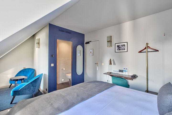 Room 25 of 51