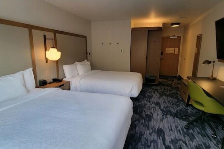Room 11 of 42