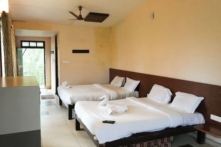 Room 15 of 78
