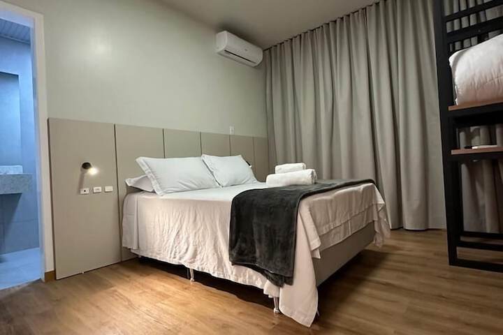 Room 4 of 23