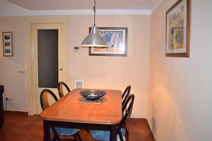 Room 10 of 18