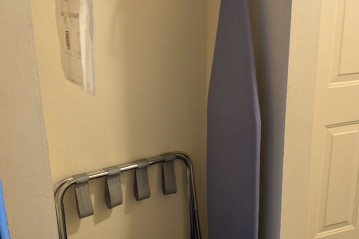 Room 12 of 28