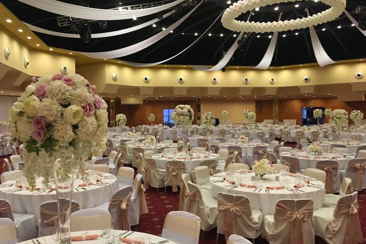 Ballroom/Hall 43 of 65