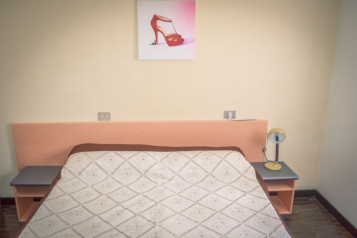 Room 44 of 94
