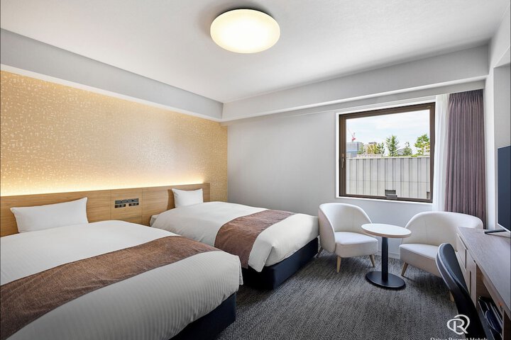 Room 13 of 66