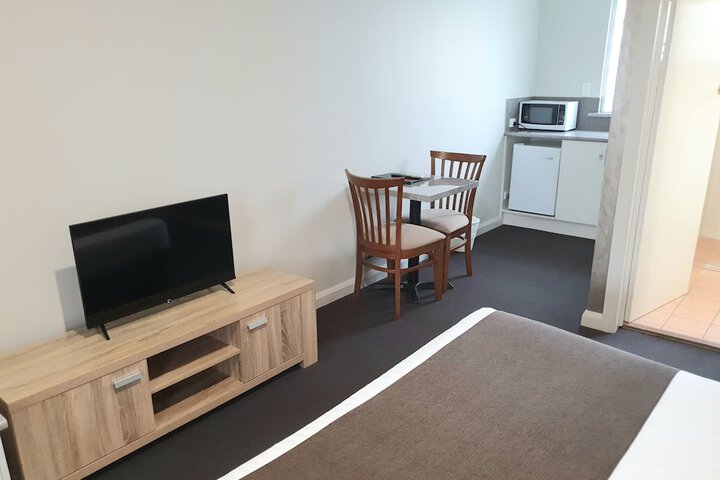 Room 19 of 68