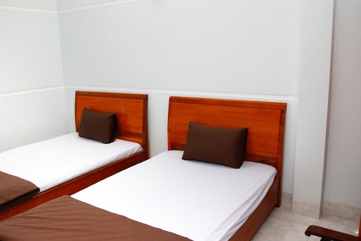 Room 7 of 23