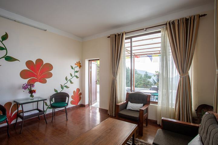 Room 6 of 30