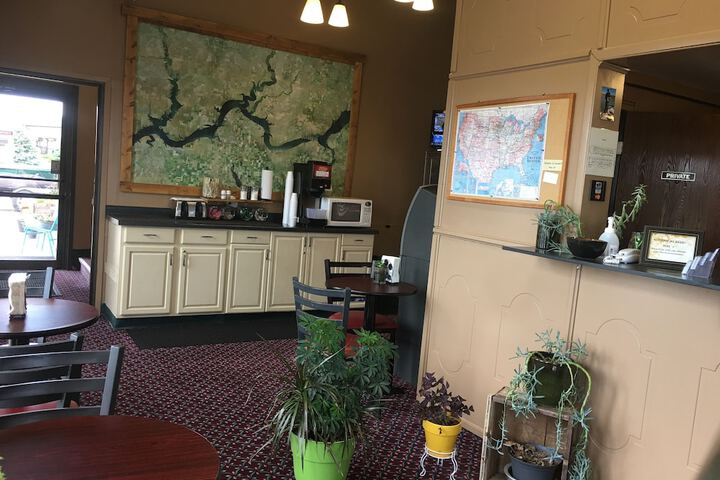 Hotel Interior 18 of 24