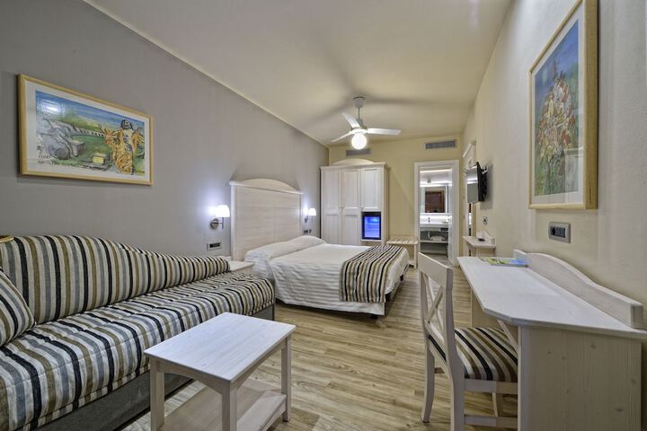 Room 14 of 75