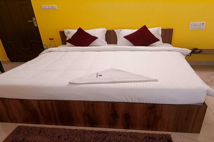Room 3 of 5