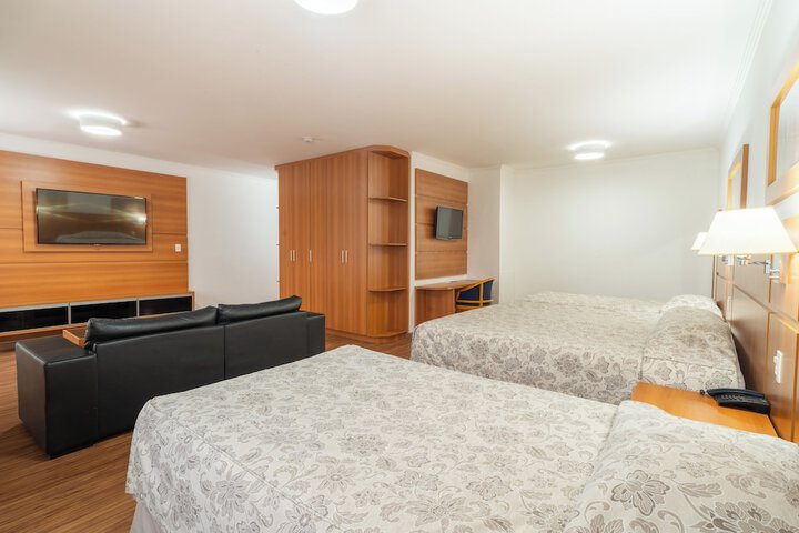 Room 9 of 41