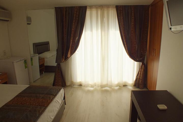 Room 20 of 32