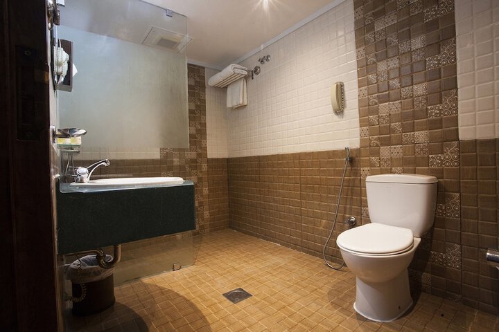 Clean Restrooms