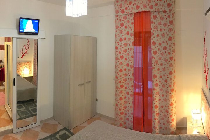 Room 3 of 30