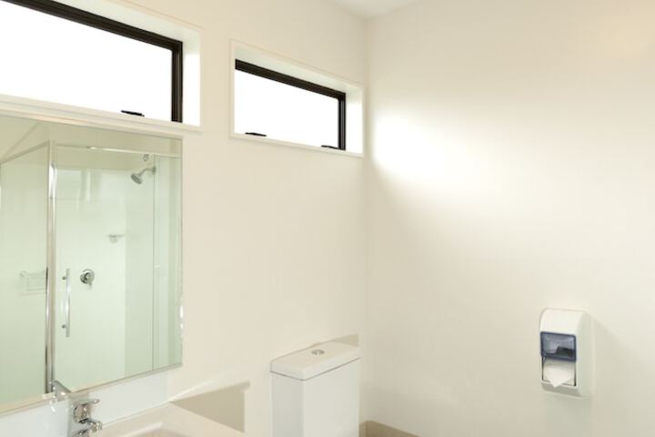 Room 12 of 25