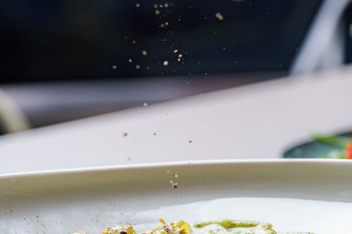 Dining 78 of 110