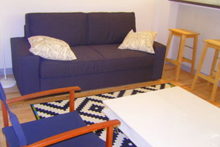 Room 153 of 200