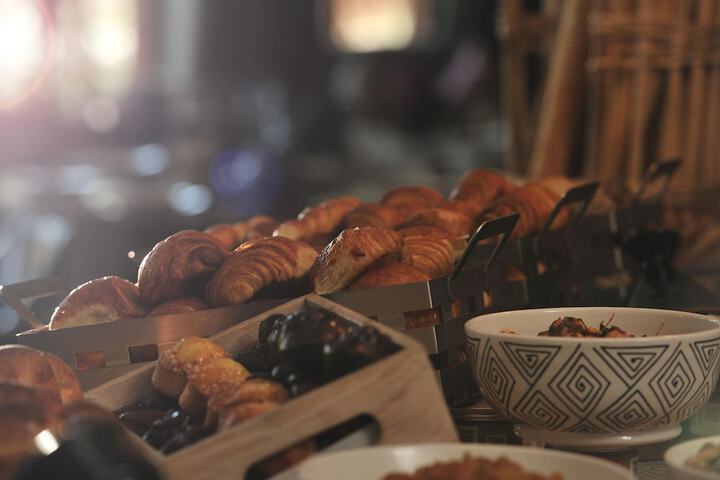 Breakfast/Coffee Service 62 of 113