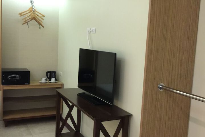 Room 21 of 43