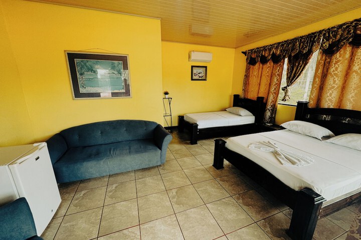 Room 6 of 59