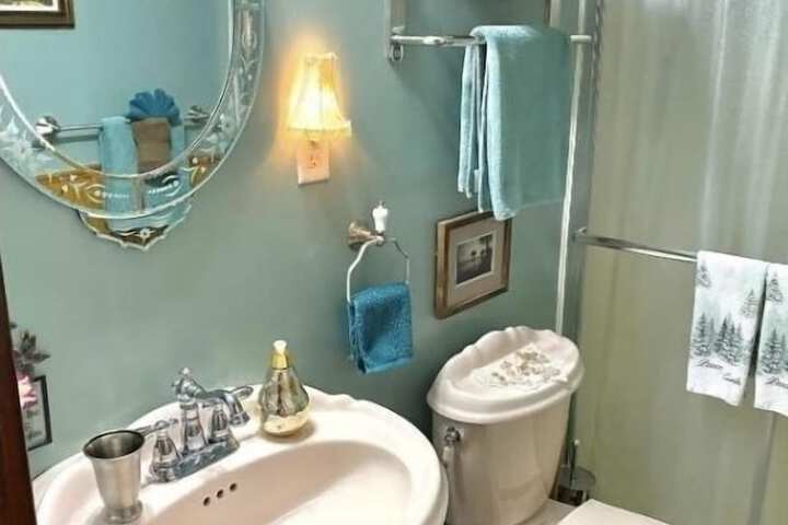 Clean Restrooms