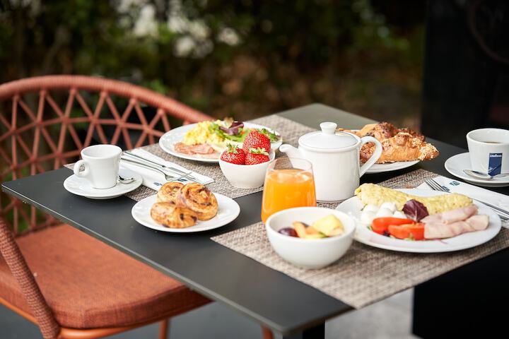 Breakfast meal