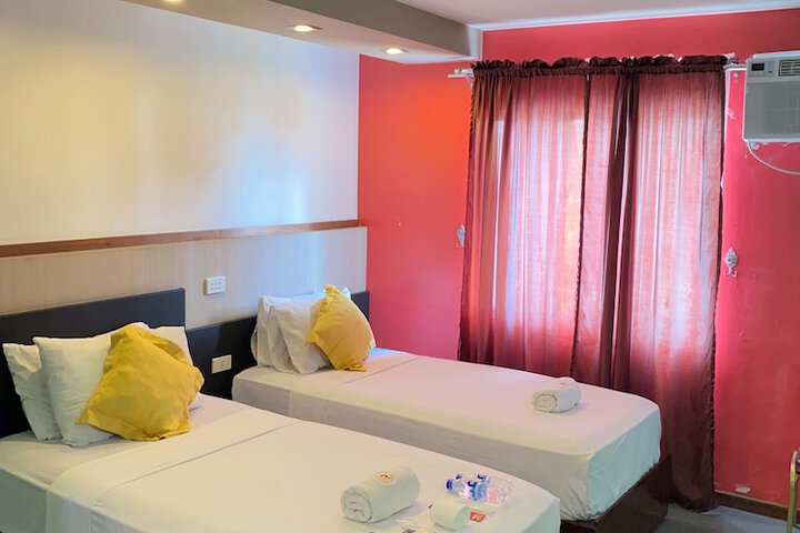 Room 32 of 51