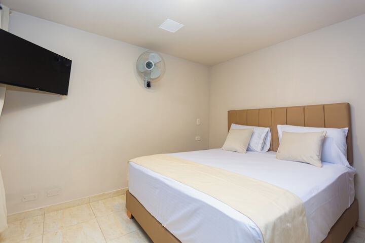 Room 12 of 26
