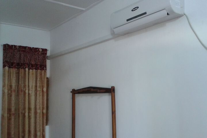 Room 10 of 75